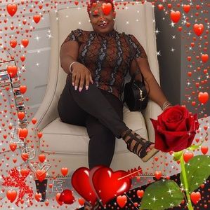 Meet your Posher, Glena